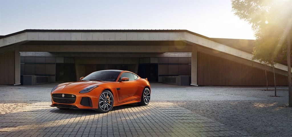 Jag_FTYPE_SVR_Coupe_Location_170216_04_LowRes