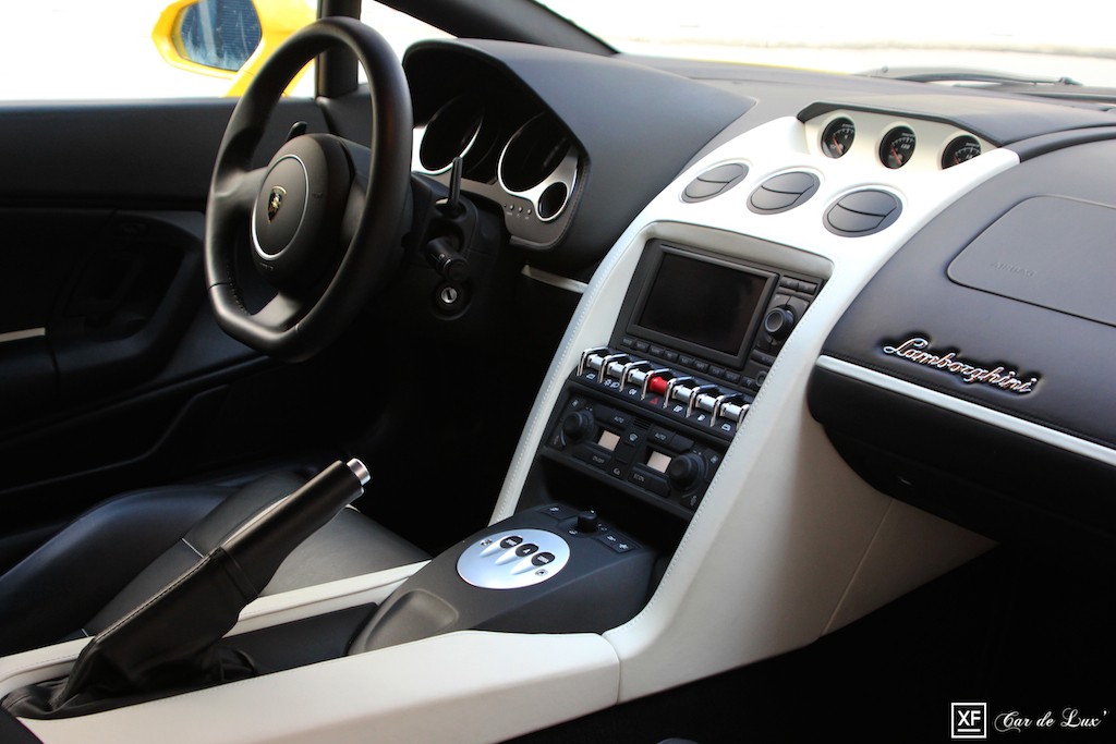 Le Cockpit de la Gallardo LP550-2 Balboni