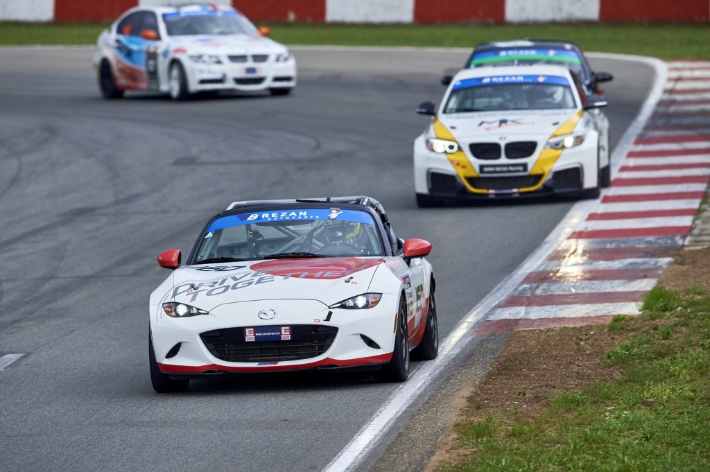 2017 EVENT: Zolder 24 Hours RACE TRACK: Circuit Zolder CAR: Mazda MX5 DRIVERS: Stéphane Lemeret, Xavier Daffe, Hans Dierickx, Antonio Da Palma Ferramacho, Maxime Pasture