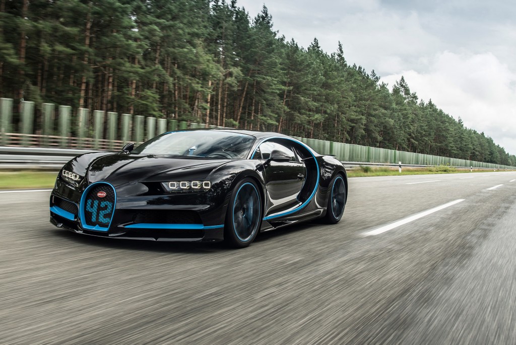 Bugatti-Chiron-gear-patrol-3-1940x1300