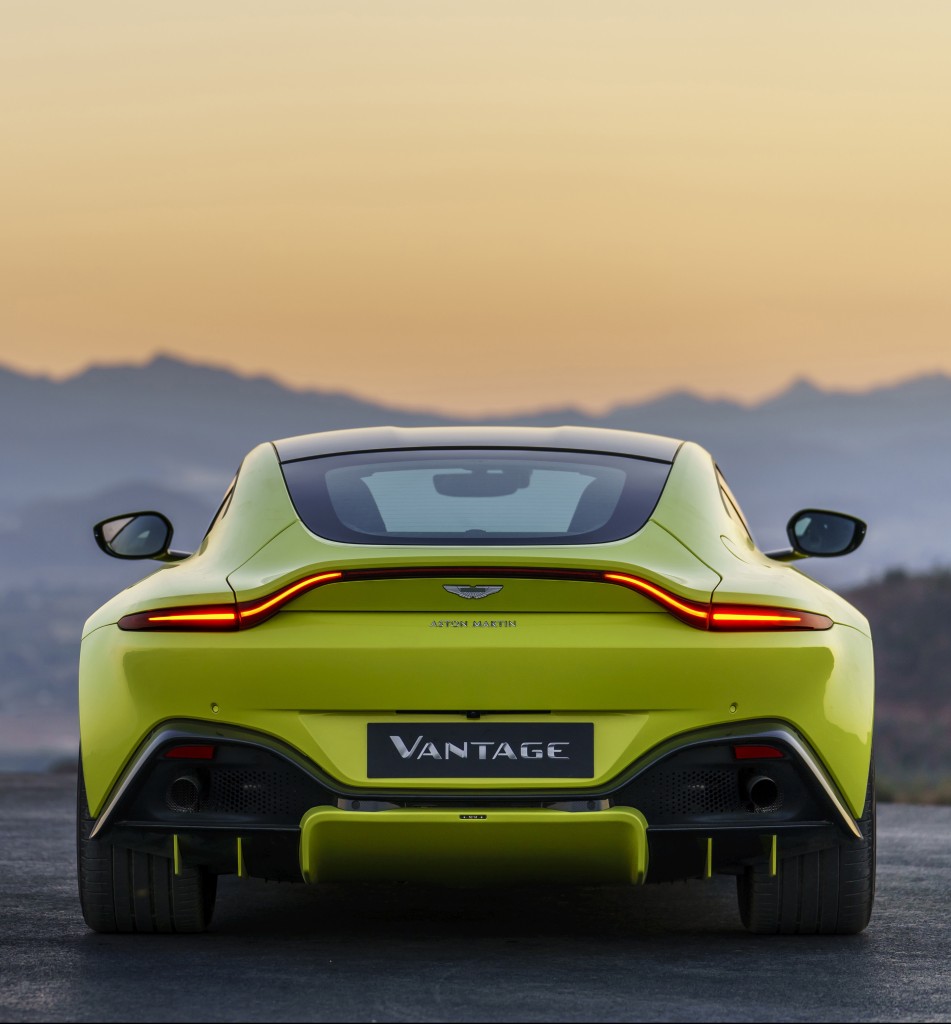 Aston_Martin_VantageLime_Essence22-jpg